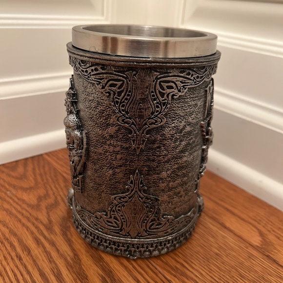 Red one movie promotion krampus stein mug 17oz. Regal cinema promo - Picture 2 of 7